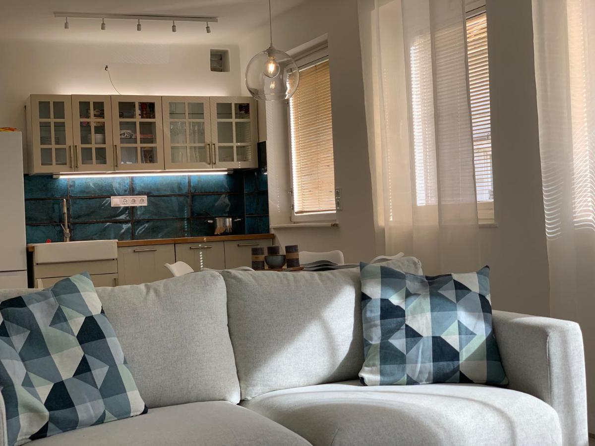Old Town Apartment Szekesfehervar Luaran gambar